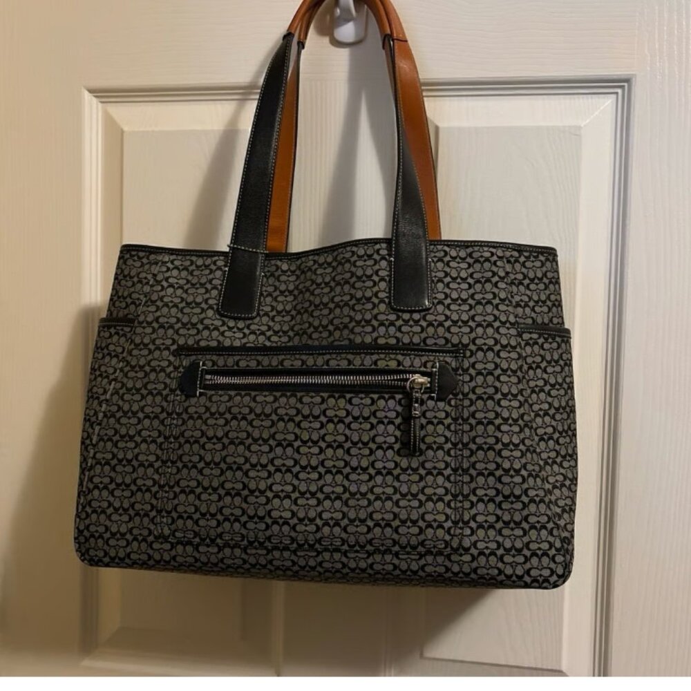 Coach  shoulder bag